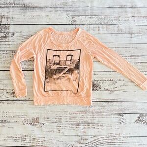 American Eagle longsleeve T! Size 14/16